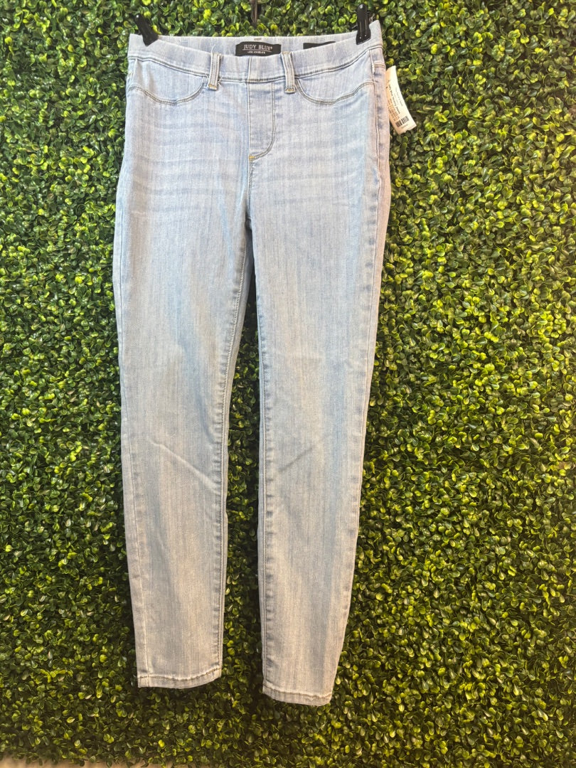 Light Wash Judy Blue Skinny Jeans, 9